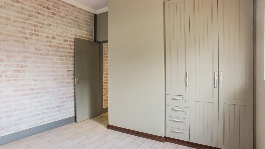 To Let 3 Bedroom Property for Rent in The Coves North West